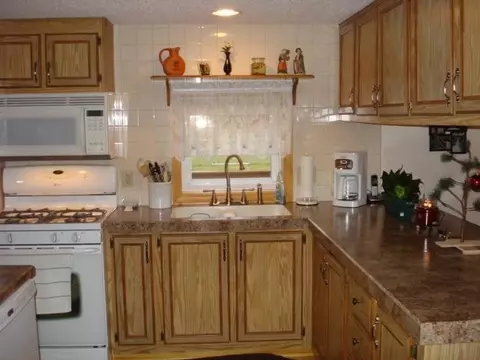 9567 Barbara Ct, De Motte, IN 46310 photo 7