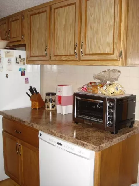 9567 Barbara Ct, De Motte, IN 46310 photo 10