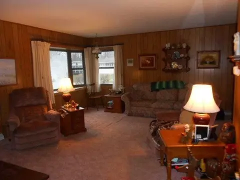 904 E Crestview Ct, Crown Point, IN 46307 photo 8