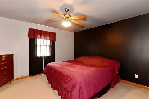 718 Commodore Ln, Porter, IN 46304 photo 3