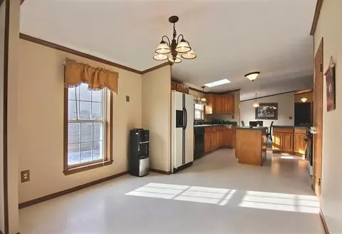 1825 Westfield Ct, Griffith, IN 46319 photo 8
