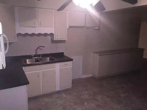 4772 Jefferson St, Gary, IN 46408 photo 3