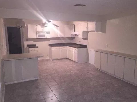 4772 Jefferson St, Gary, IN 46408 photo 4