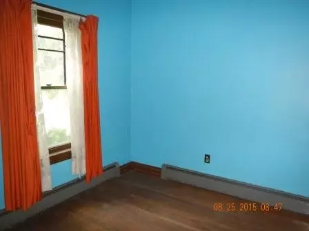 739 Johnson St, Gary, IN 46402 photo 3