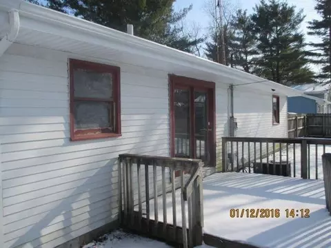 10484 N 500 E, De Motte, IN 46310 photo 5