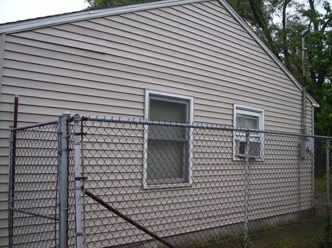 722 Mount St, Gary, IN 46406 photo 2