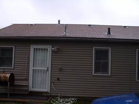 722 Mount St, Gary, IN 46406 photo 3