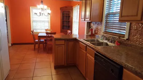 2123 Ranburn Dr, Gary, IN 46408 photo 8
