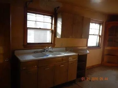 3673 Buchanan St, Gary, IN 46408 photo 3