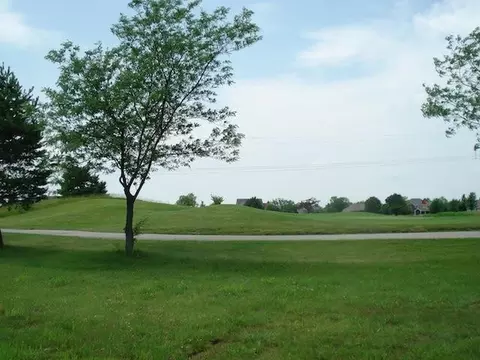 843 White Hawk Dr, Crown Point, IN 46307 photo 2