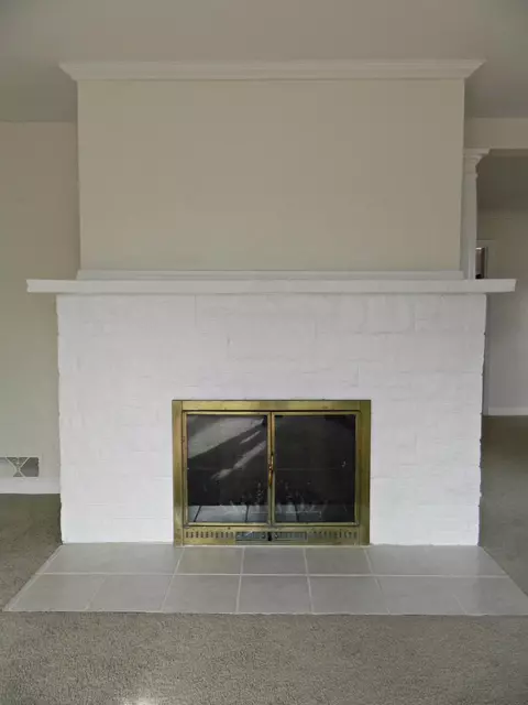 667 S Main St, Crown Point, IN 46307 photo 6