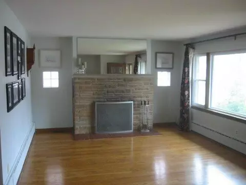 7011 Forest Ave, Gary, IN 46403 photo 2