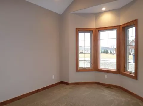 1560 Chalone Ct, Crown Point, IN 46307 photo 5