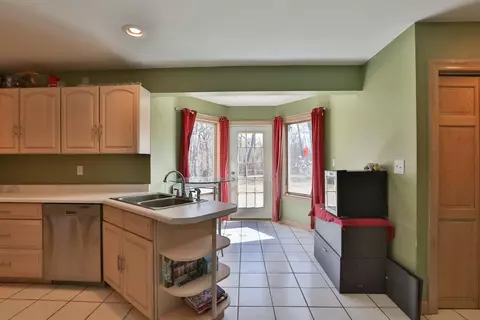 10919 N 518, De Motte, IN 46310 photo 6