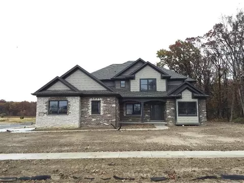 2124 Copper Creek Dr, Crown Point, IN 46307 photo 1