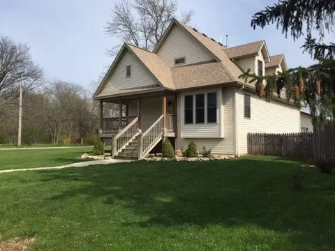 333 Michigan St, Porter, IN 46304 photo 2