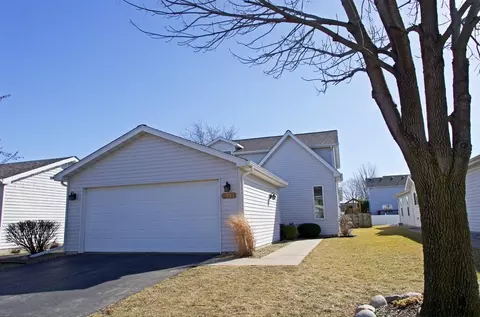 1711 Beech Dr, Crown Point, IN 46307 photo 1