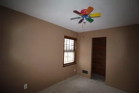 613 N Broad St, Griffith, IN 46319 photo 10