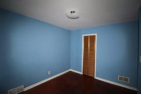 613 N Broad St, Griffith, IN 46319 photo 4