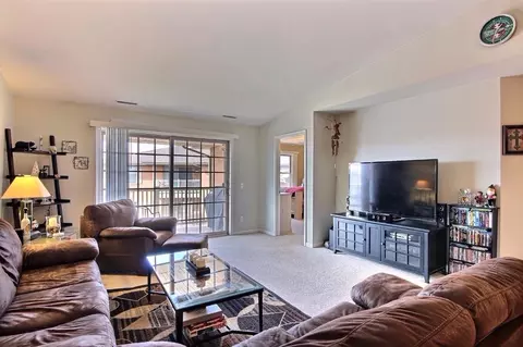 9831 Wildwood Cir #2-B, Munster, IN 46321 photo 7