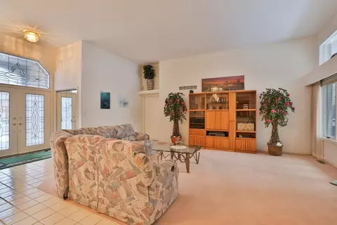 8332 Castle Dr, Munster, IN 46321 photo 4