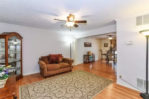 425 S Griffith Blvd, Griffith, IN 46319 photo 3