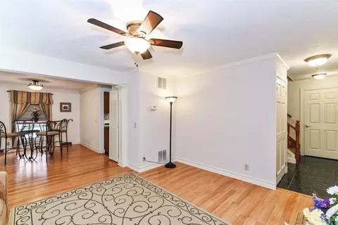 425 S Griffith Blvd, Griffith, IN 46319 photo 4