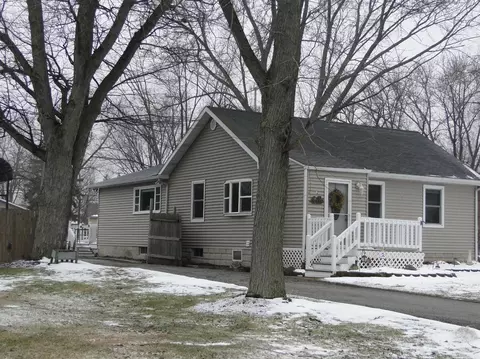 205 Birch St, Crown Point, IN 46307 photo 2
