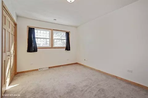 1925 E Rainbow Ln, Crete, IL 60417 photo 9