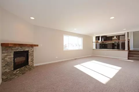1121 Jeanne Ct, Crown Point, IN 46307 photo 5