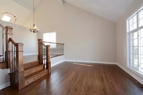 1121 Jeanne Ct, Crown Point, IN 46307 photo 3