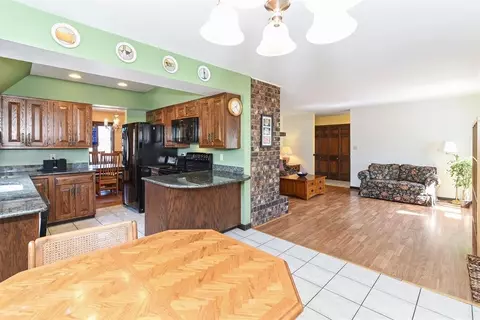 1401 Oriole Dr, Munster, IN 46321 photo 5