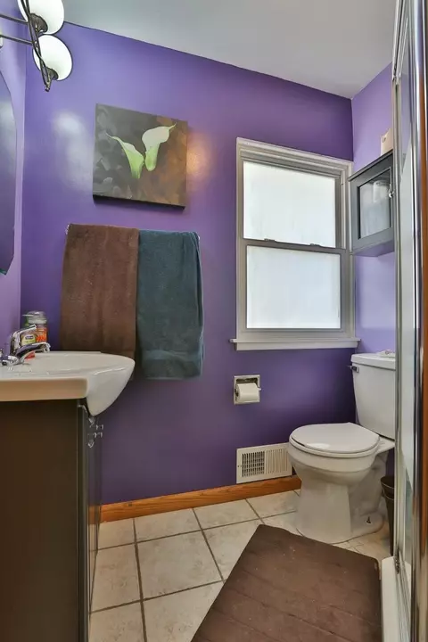 807 N Broad St, Griffith, IN 46319 photo 8