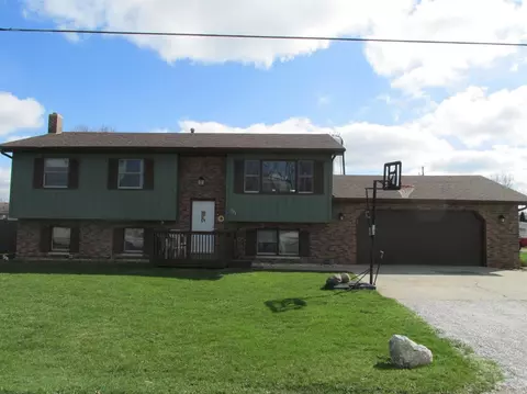 204 E Bates St, Hebron, IN 46341 photo 1
