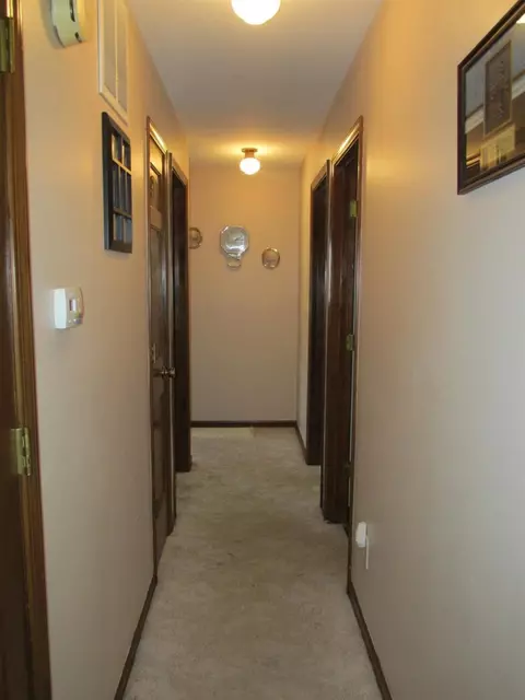 204 E Bates St, Hebron, IN 46341 photo 7
