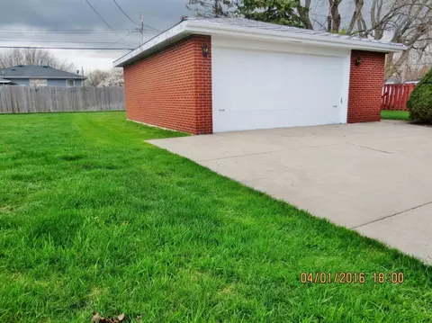 8244 Monroe Ave, Munster, IN 46321 photo 5