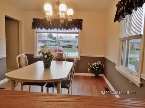 8244 Monroe Ave, Munster, IN 46321 photo 9