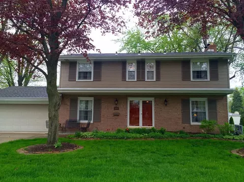 1449 Melbrook Dr, Munster, IN 46321 photo 1