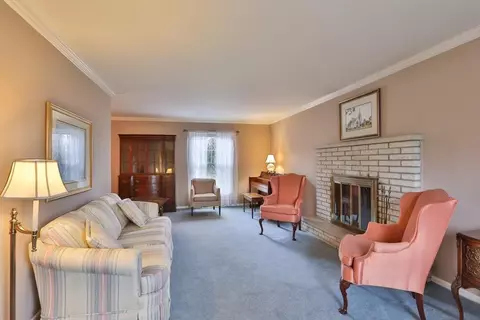 1449 Melbrook Dr, Munster, IN 46321 photo 2