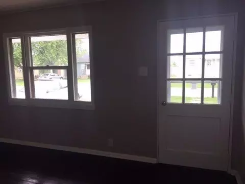 313 Cedar St, Crown Point, IN 46307 photo 8