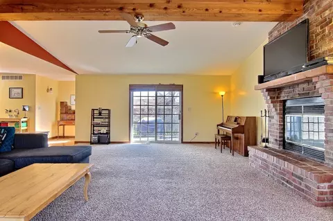 720 Clover Ln, Crown Point, IN 46307 photo 5