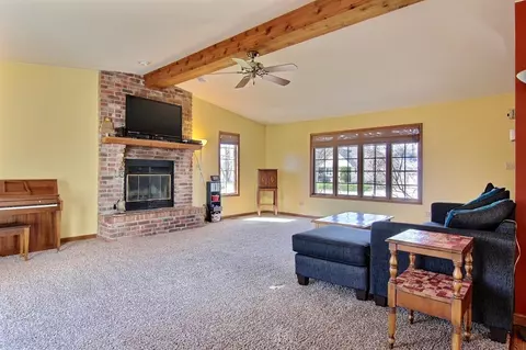 720 Clover Ln, Crown Point, IN 46307 photo 6