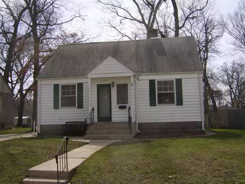 121 E Avenue C, Griffith, IN 46319 photo 2