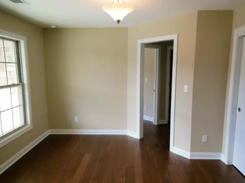 802 Veterans Ln, Crown Point, IN 46307 photo 4