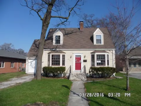431 N Broad St, Griffith, IN 46319 photo 2