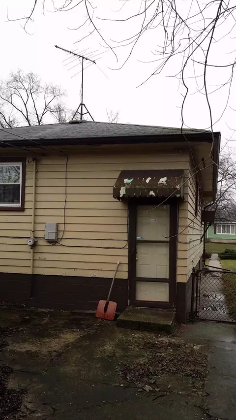4160 Pierce St, Gary, IN 46408 photo 2