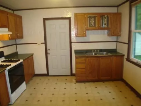 235 N Hamilton St, Gary, IN 46403 photo 9