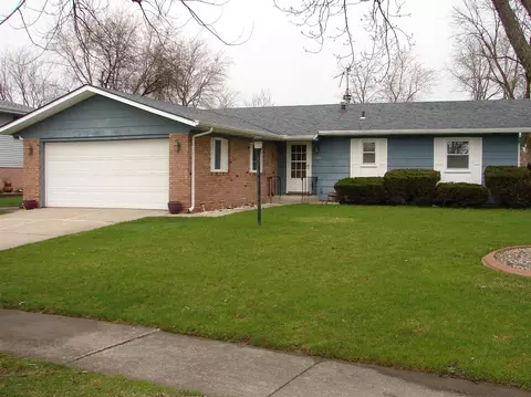 308 Las Olas Dr, Crown Point, IN 46307 photo 1