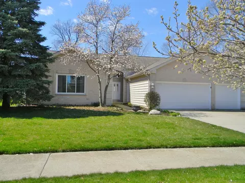 8424 Beech Ave, Munster, IN 46321 photo 2