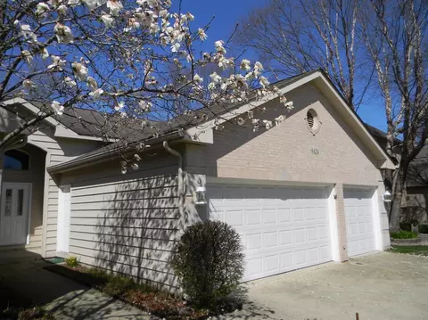 8424 Beech Ave, Munster, IN 46321 photo 3